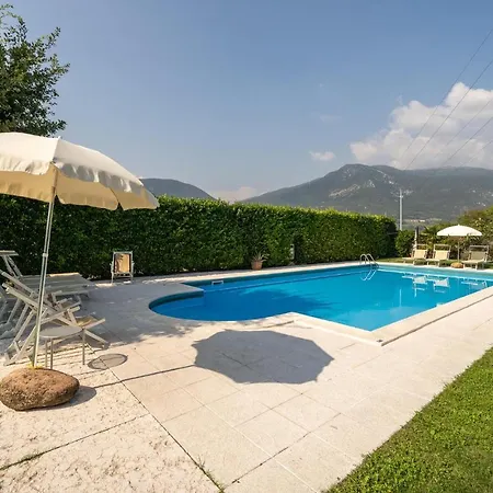 Macchia Blu * Caprino Veronese