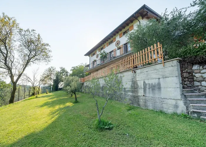 Nyaraló Macchia Blu Caprino Veronese