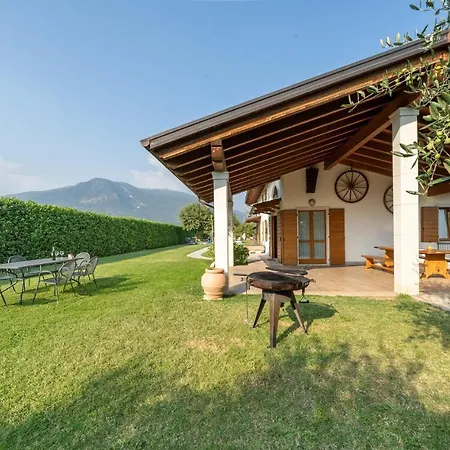 Vakantiehuis Macchia Blu Caprino Veronese